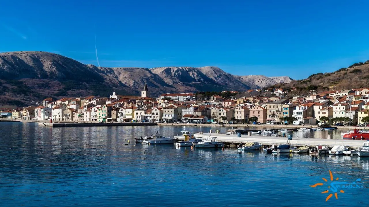 Mira Zarok Apartment Baska