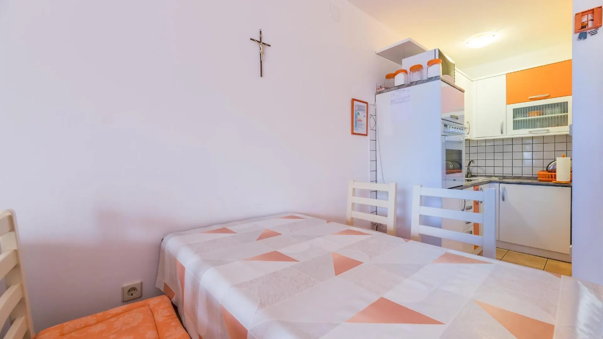Mira Zarok Apartment Baska  0*, Baska (Krk)