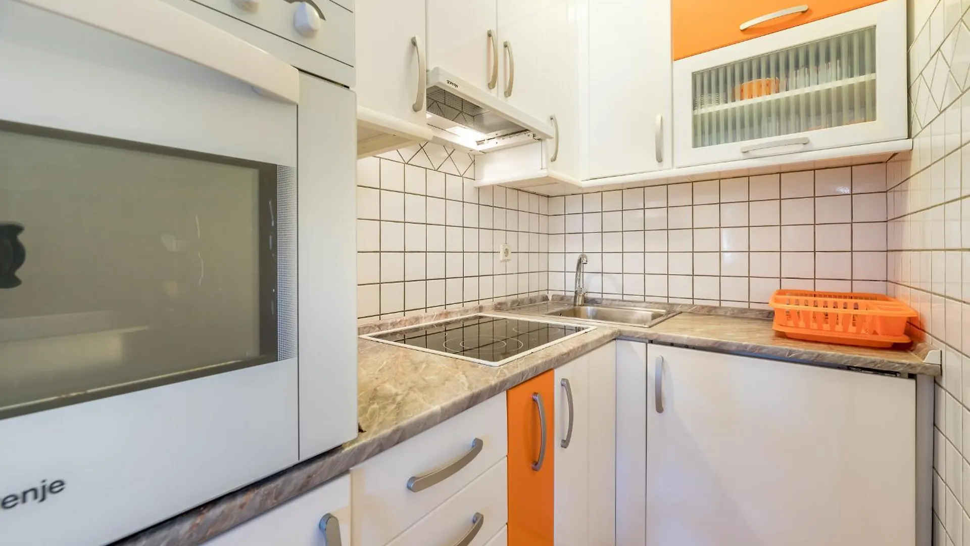 Mira Zarok Apartment Baska  Croatia